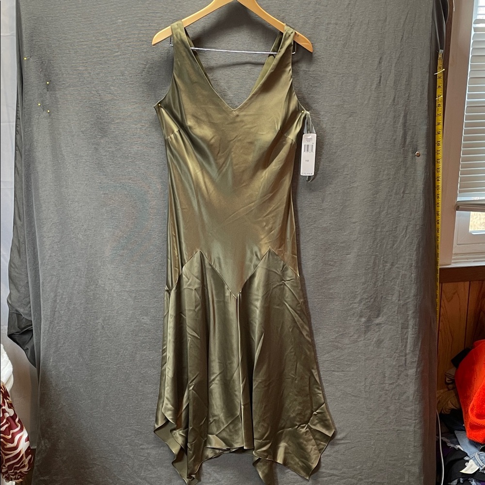 Lauren Ralph Lauren Green Olive 100 % silk, satin midi dress - Picture 3 of 8